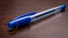 Wissen Sie, warum viele Stiftkappen oben ein kleines Loch haben?