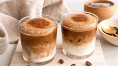 Wie bereitet man Dalgona-Kaffee richtig zu und warum wurde er auf der ganzen Welt so beliebt?