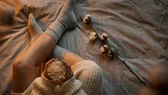 Geben Sie vor dem Schlafengehen Salz in die Socken – und Sie werden es nicht bereuen: Die Ergebnisse sehen Sie schon nach einer Woche